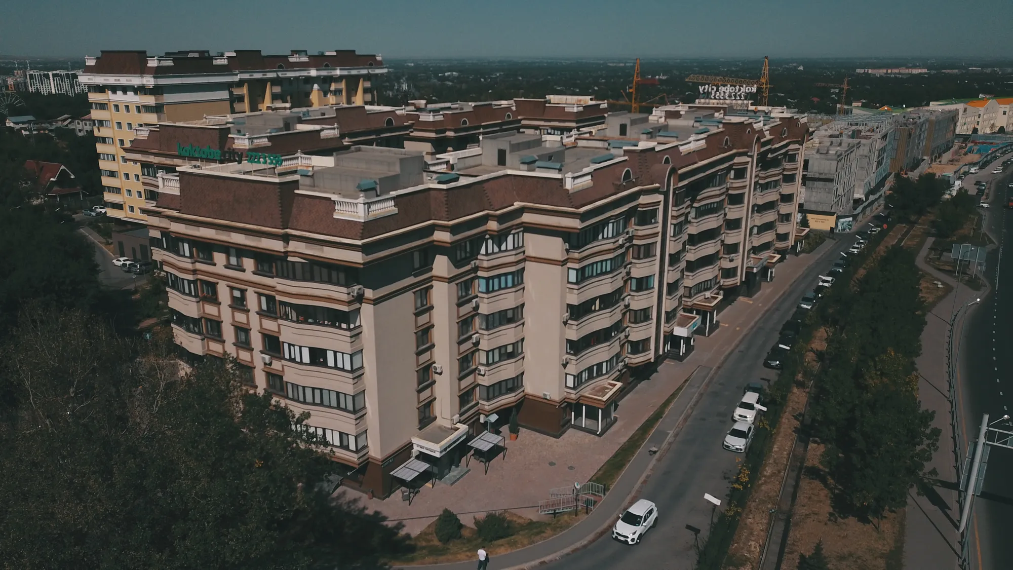 Многофункциональный административно-жилого комплекса "Коркем парк" 